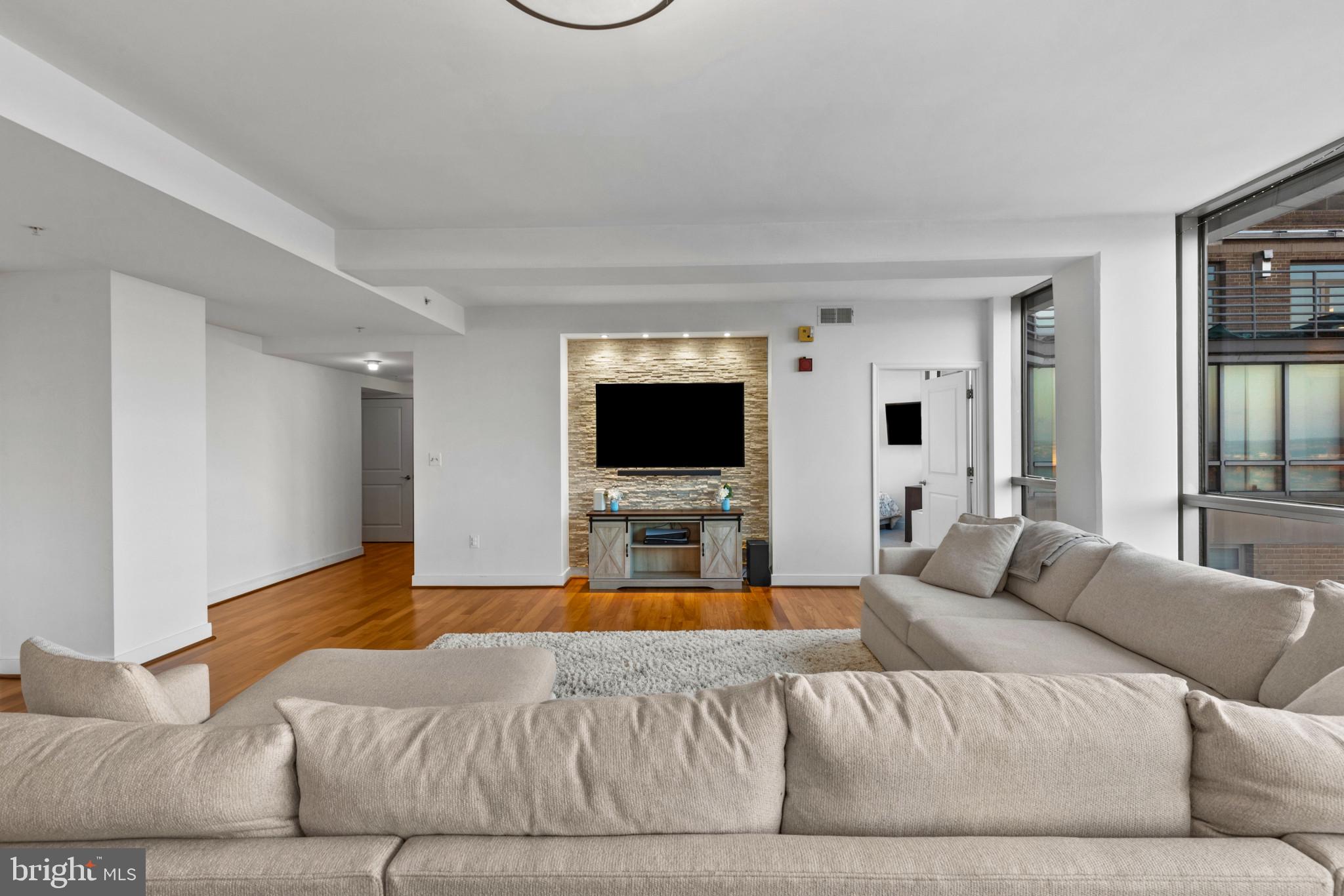 HARBOR EAST - Residential Lease