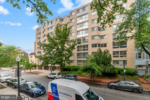922 24TH STREET NW 806 WASHINGTON DC 20037