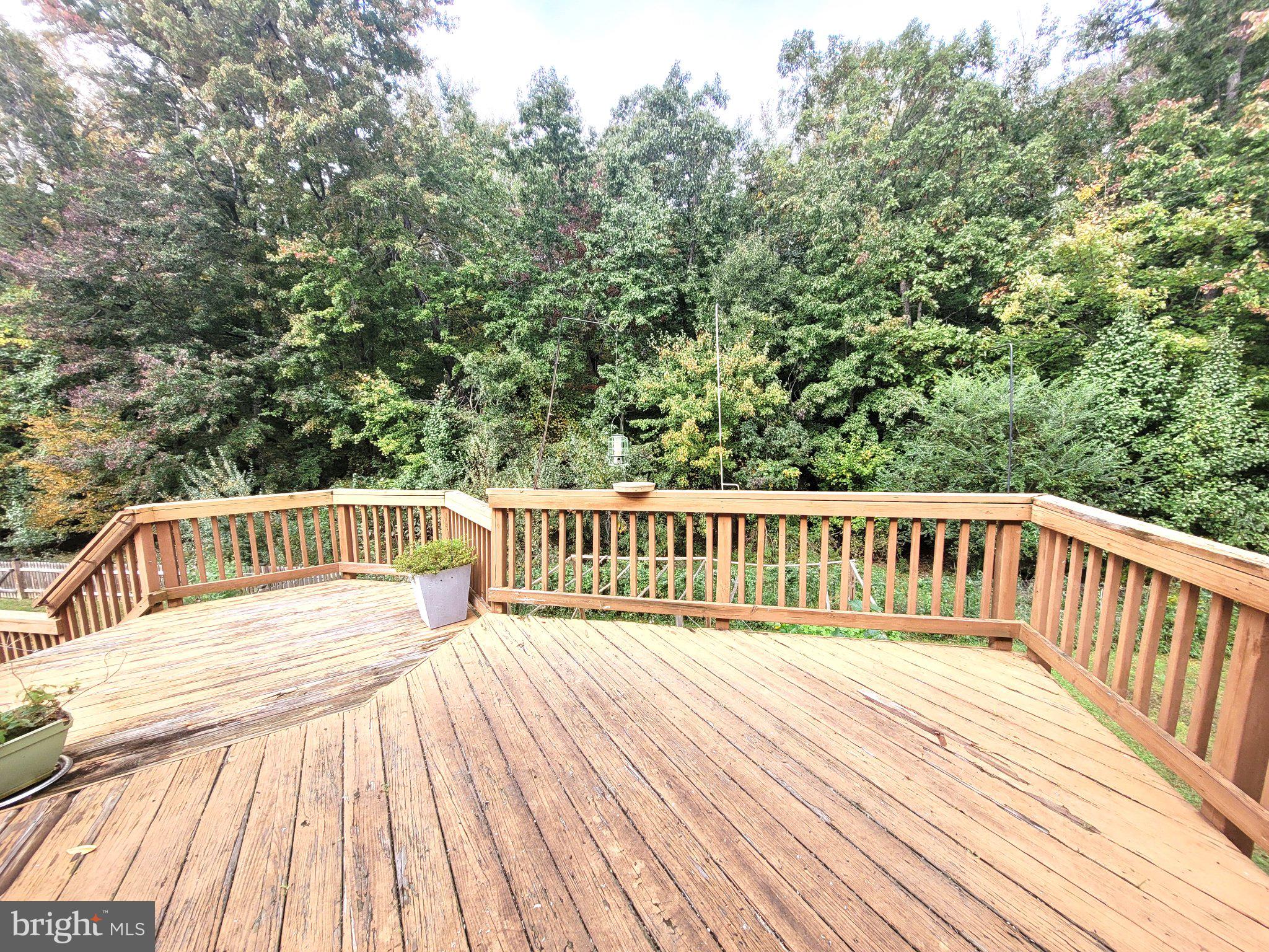 78 COUNTRY MANOR DRIVE