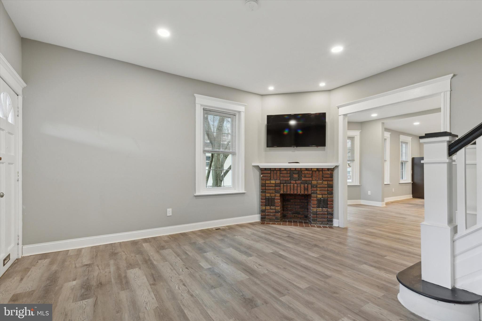 ROXBOROUGH - Residential Lease