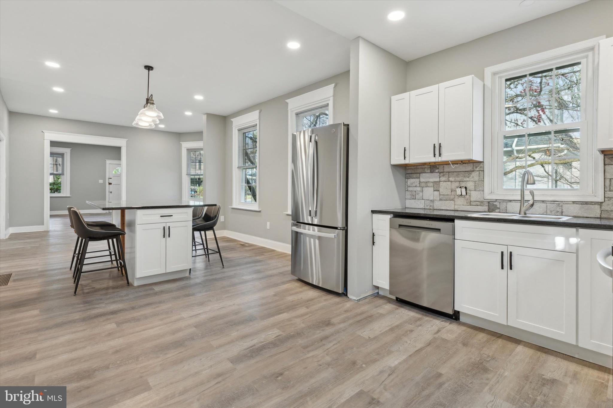 ROXBOROUGH - Residential Lease