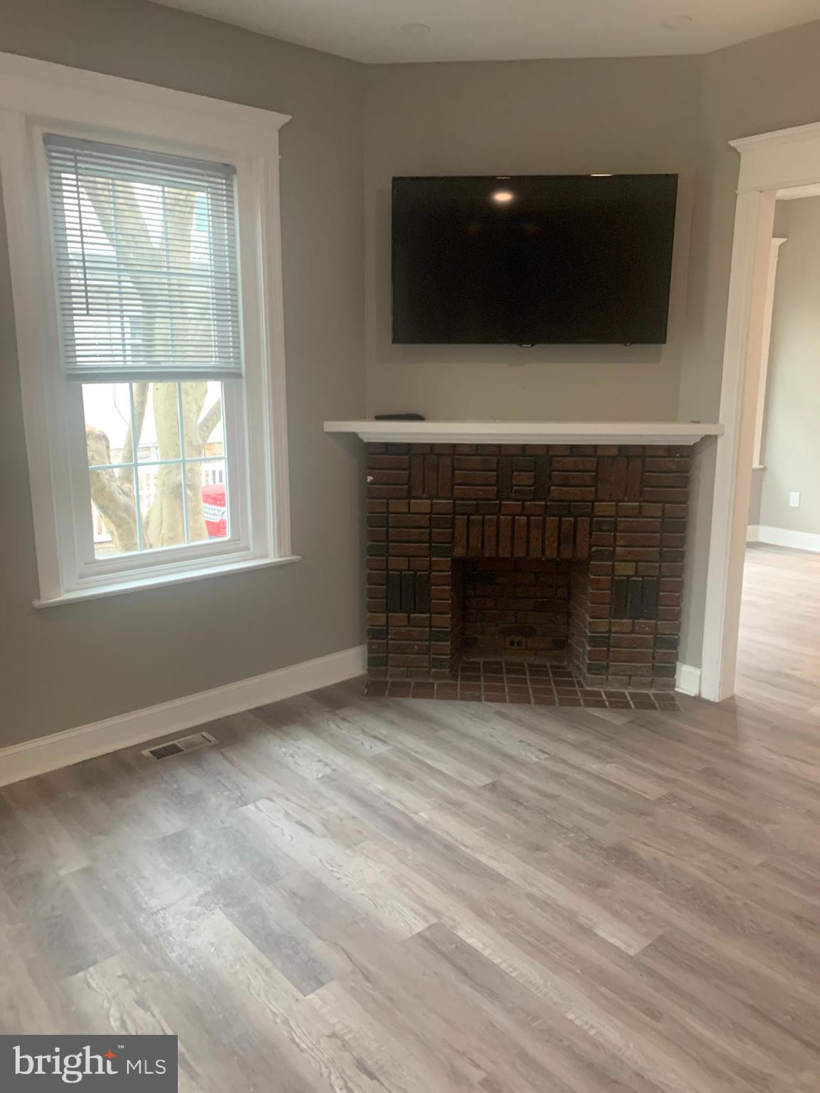 ROXBOROUGH - Residential Lease