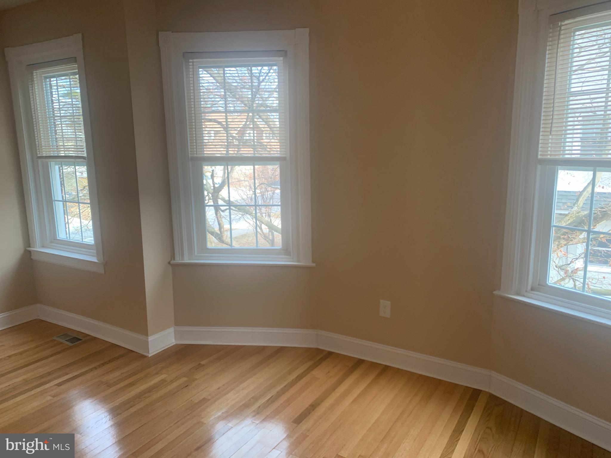 ROXBOROUGH - Residential Lease