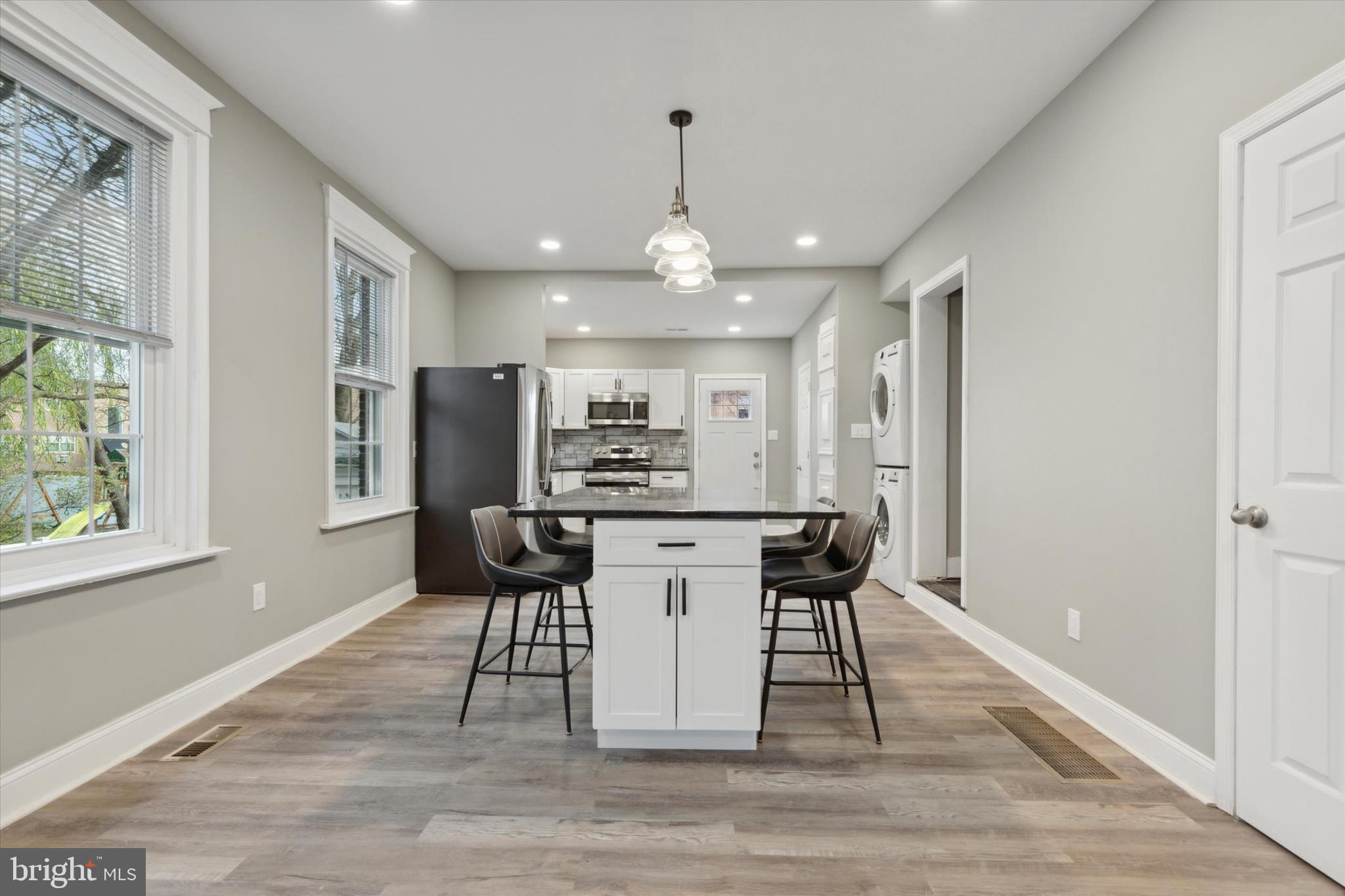 ROXBOROUGH - Residential Lease