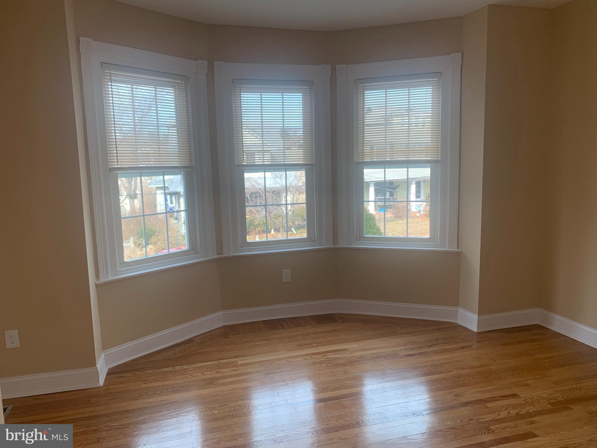 ROXBOROUGH - Residential Lease