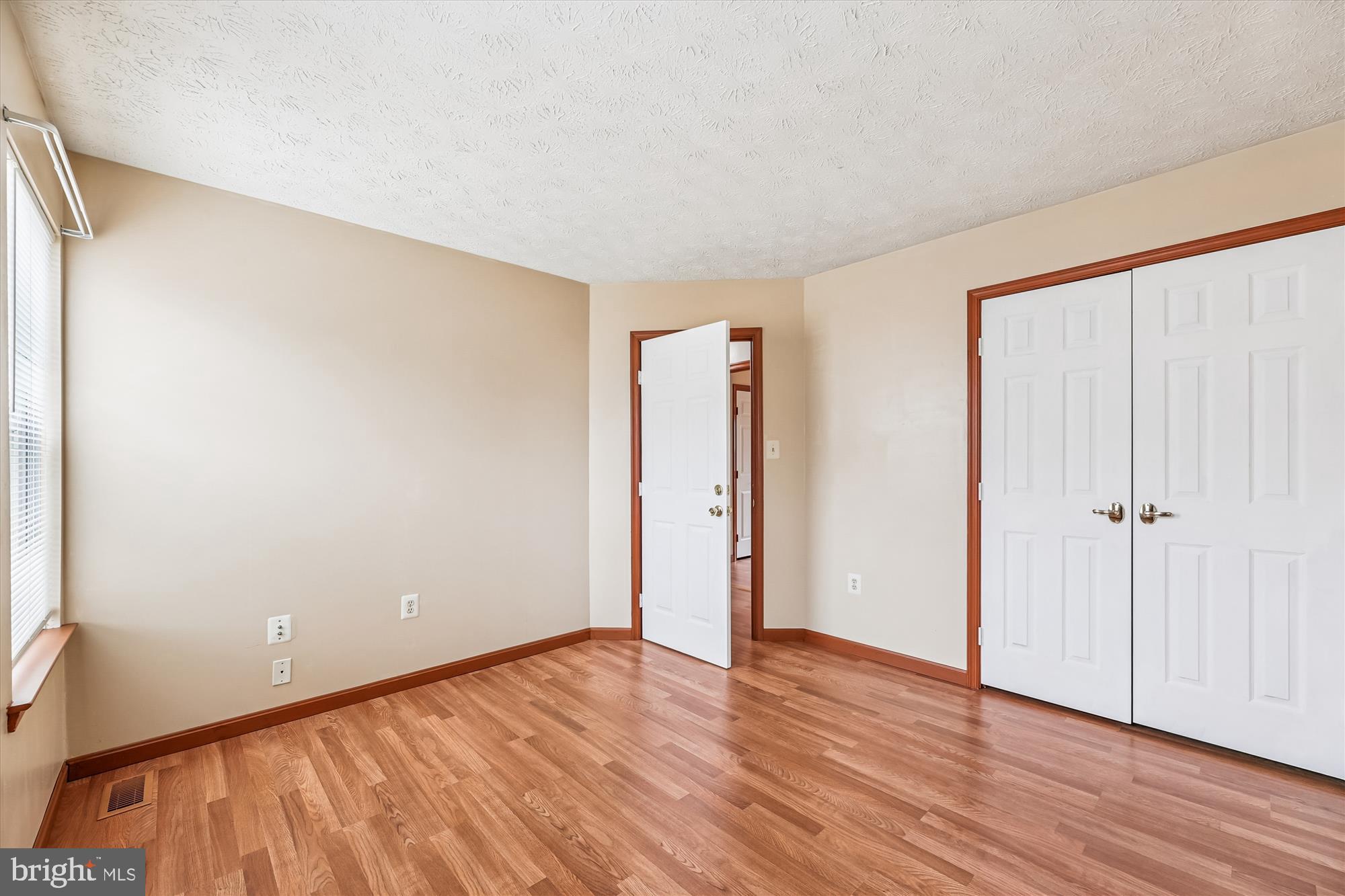 OLD FORT HILLS - Residential