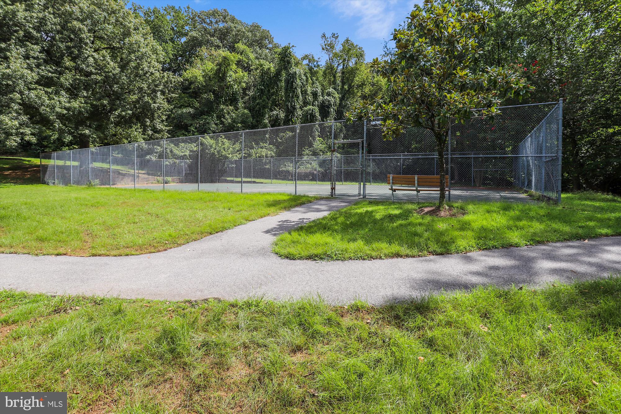 OLD FORT HILLS - Residential