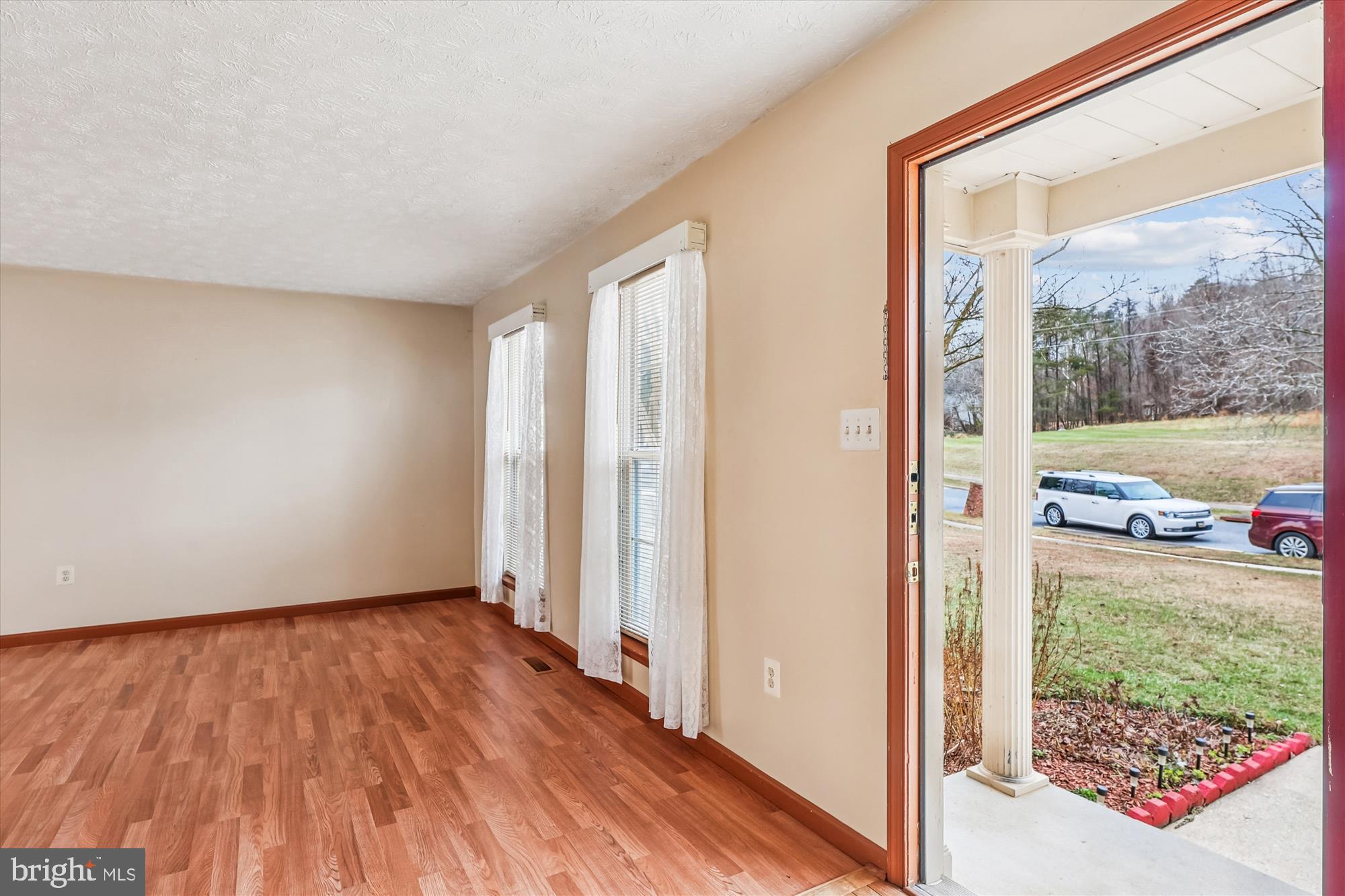 OLD FORT HILLS - Residential