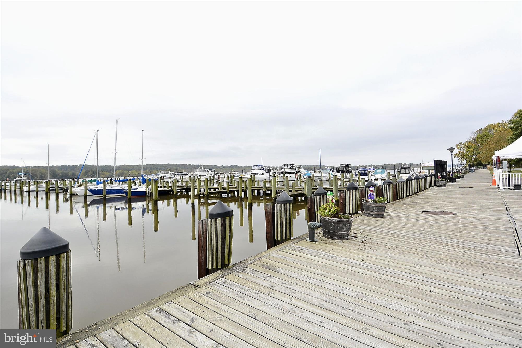 OLD FORT HILLS - Residential