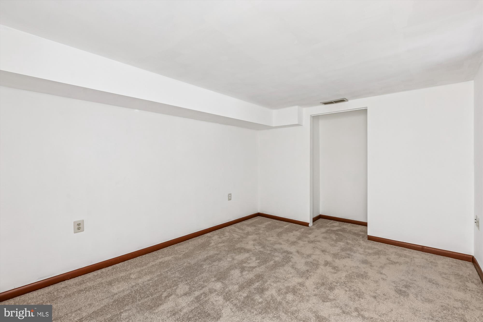 OLD FORT HILLS - Residential