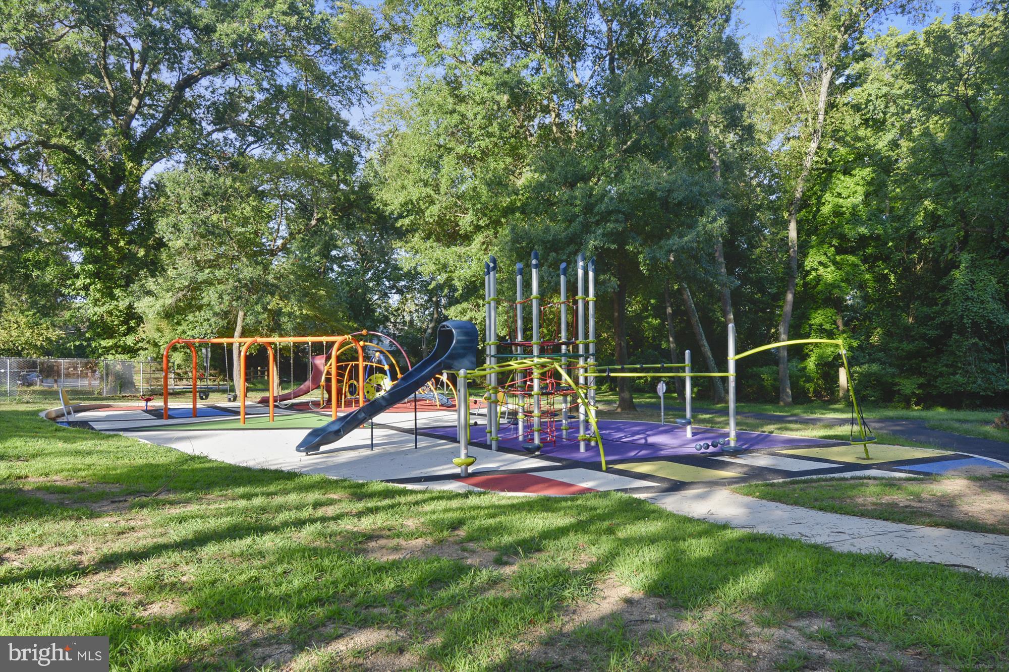 OLD FORT HILLS - Residential