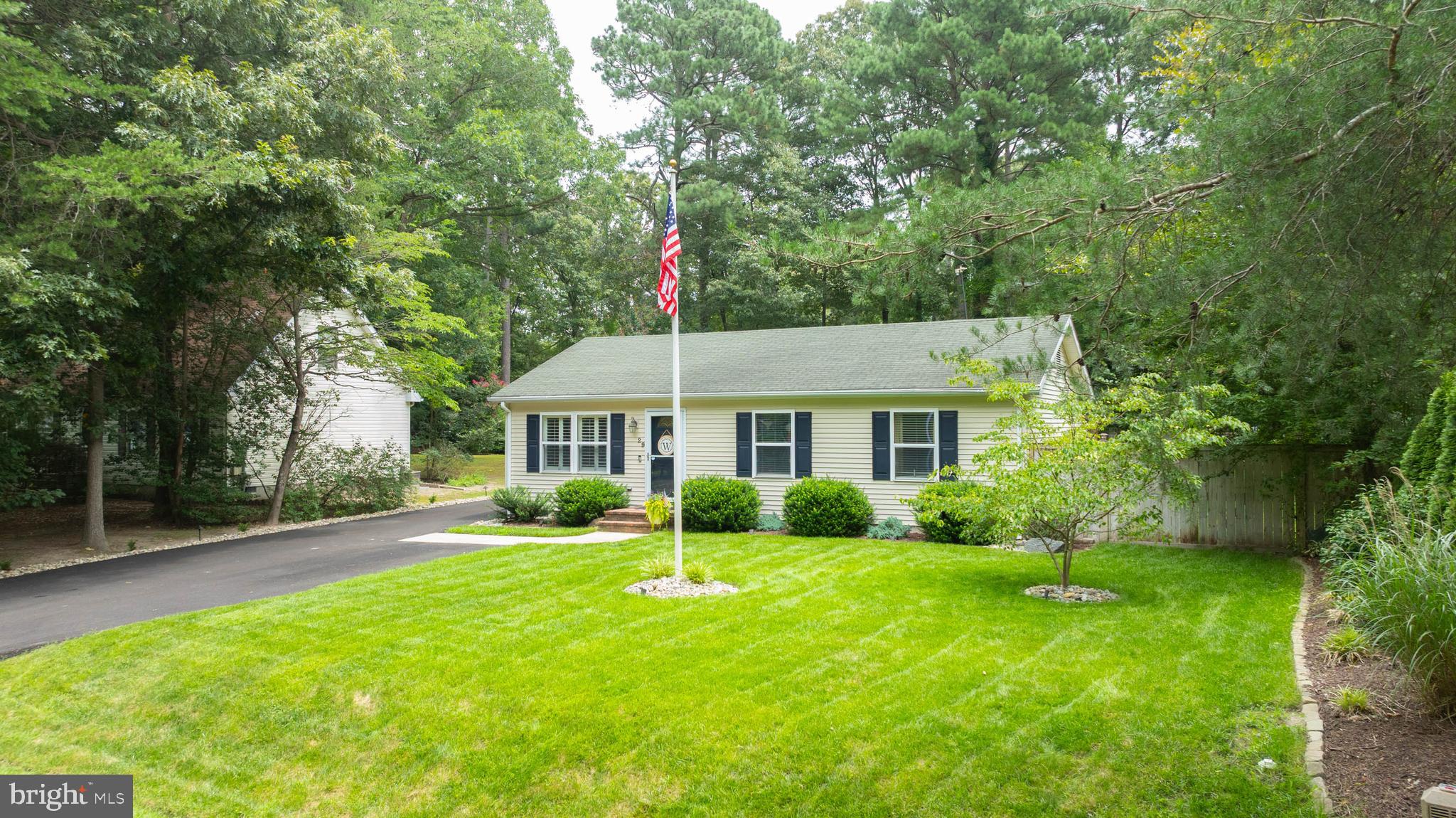 29 MAPLEWOOD DRIVE