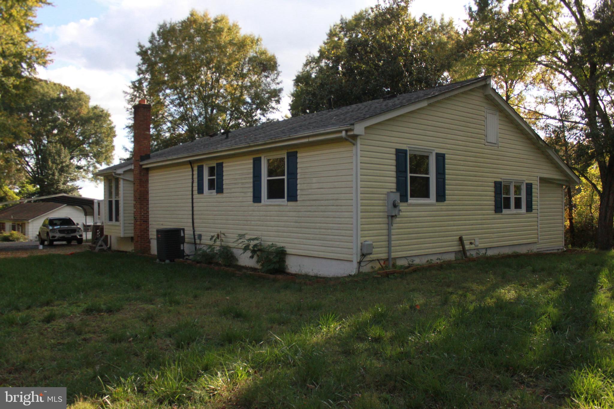 SUNNYSIDE - Residential Lease