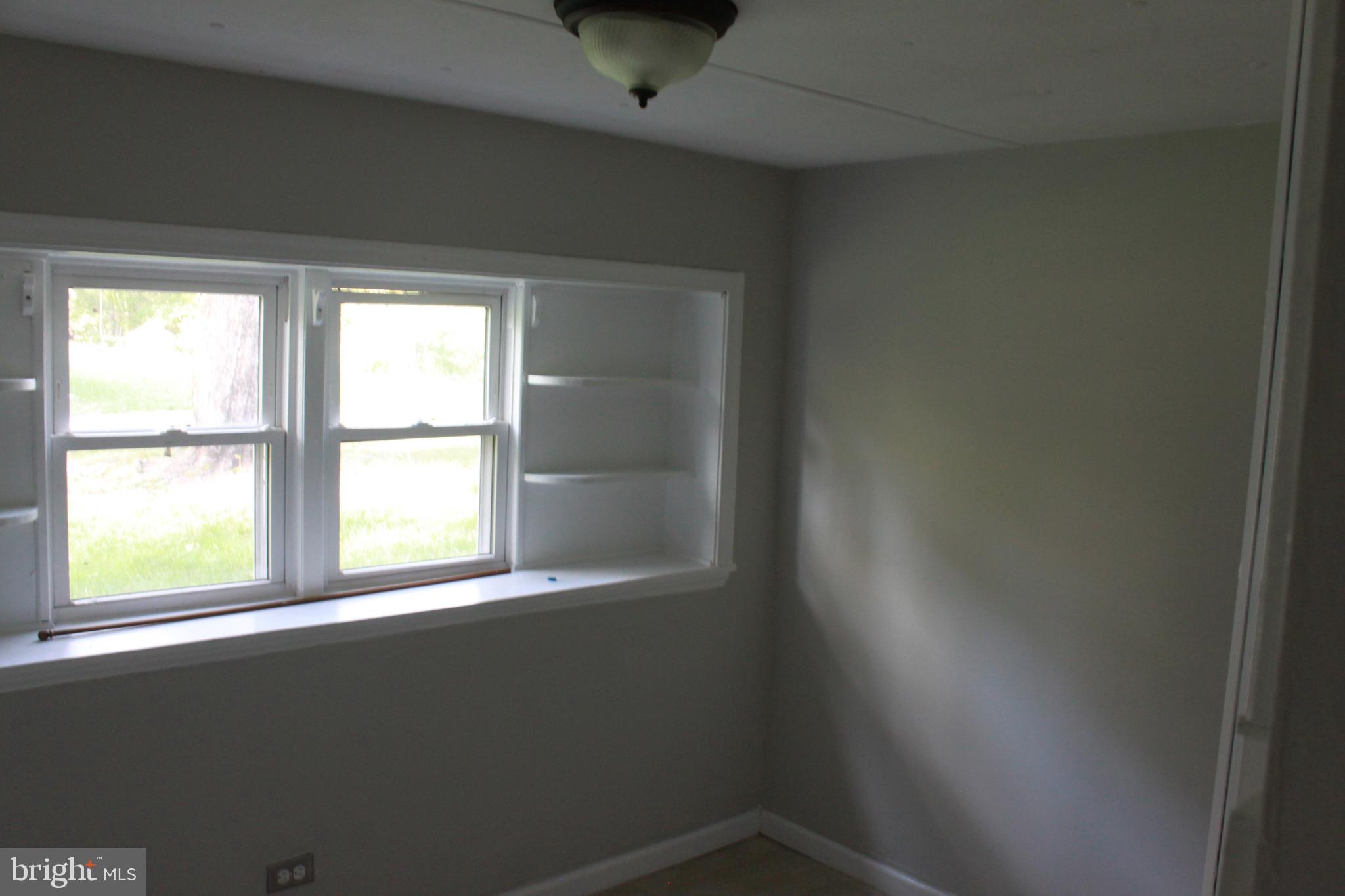 SUNNYSIDE - Residential Lease