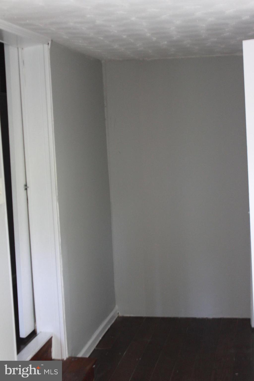 SUNNYSIDE - Residential Lease