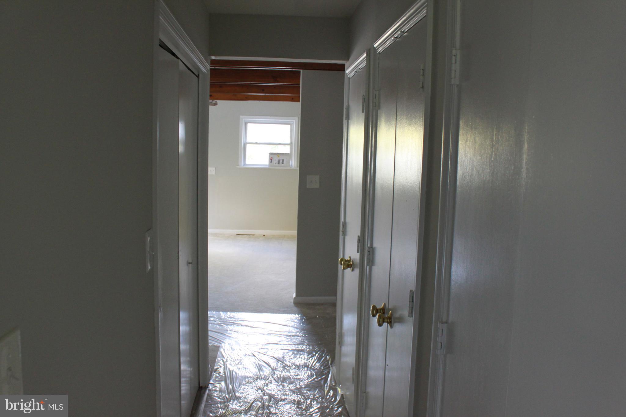 SUNNYSIDE - Residential Lease