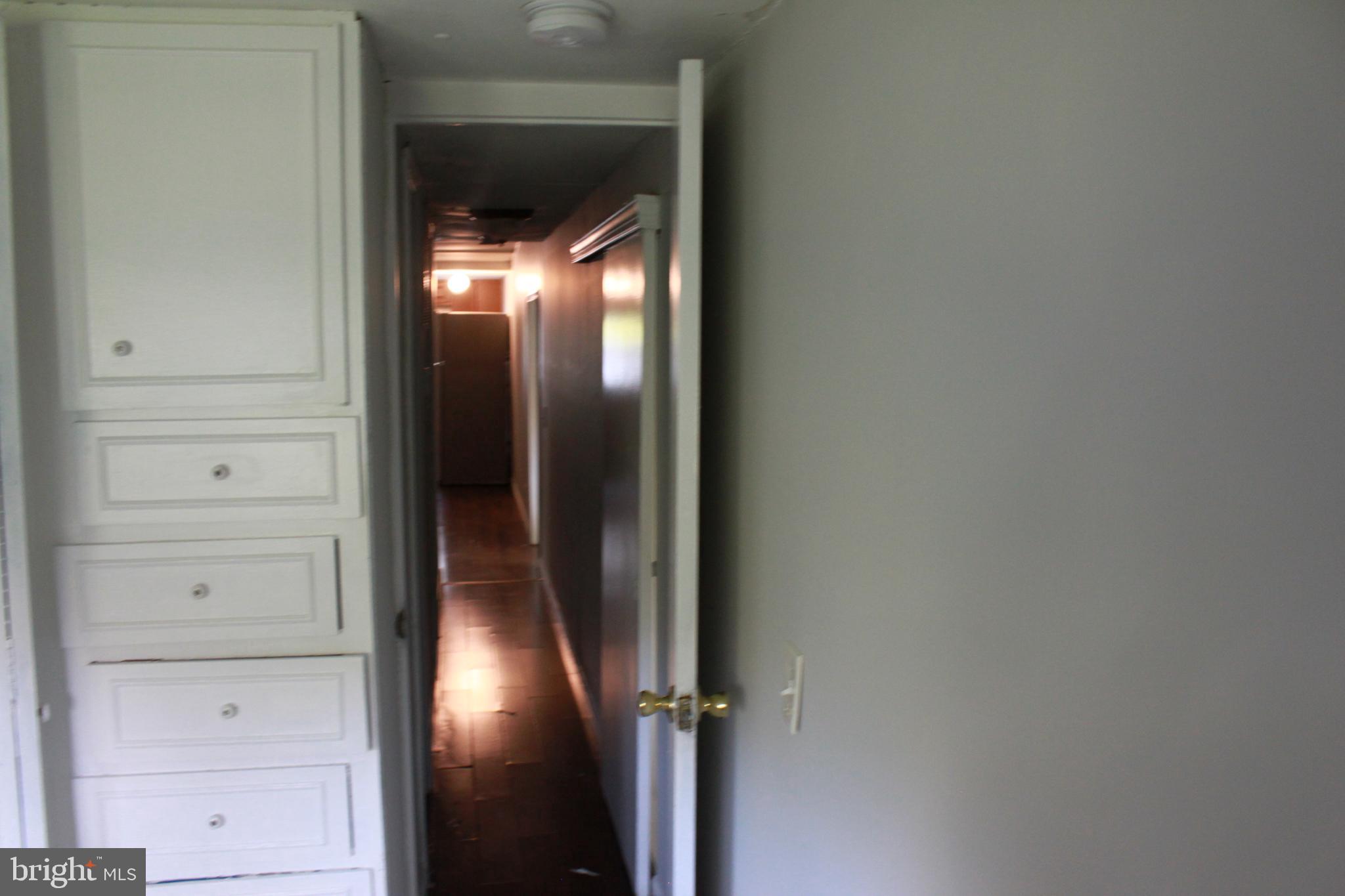 SUNNYSIDE - Residential Lease