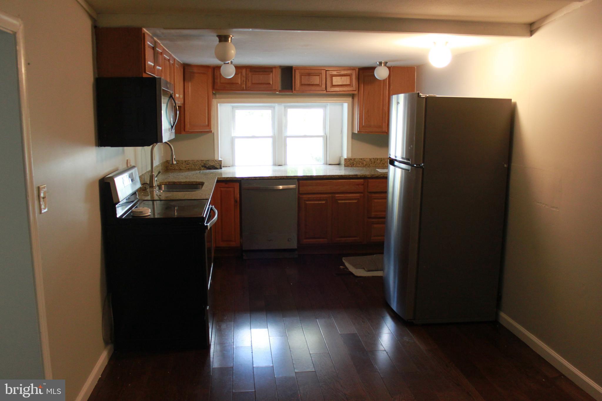 SUNNYSIDE - Residential Lease