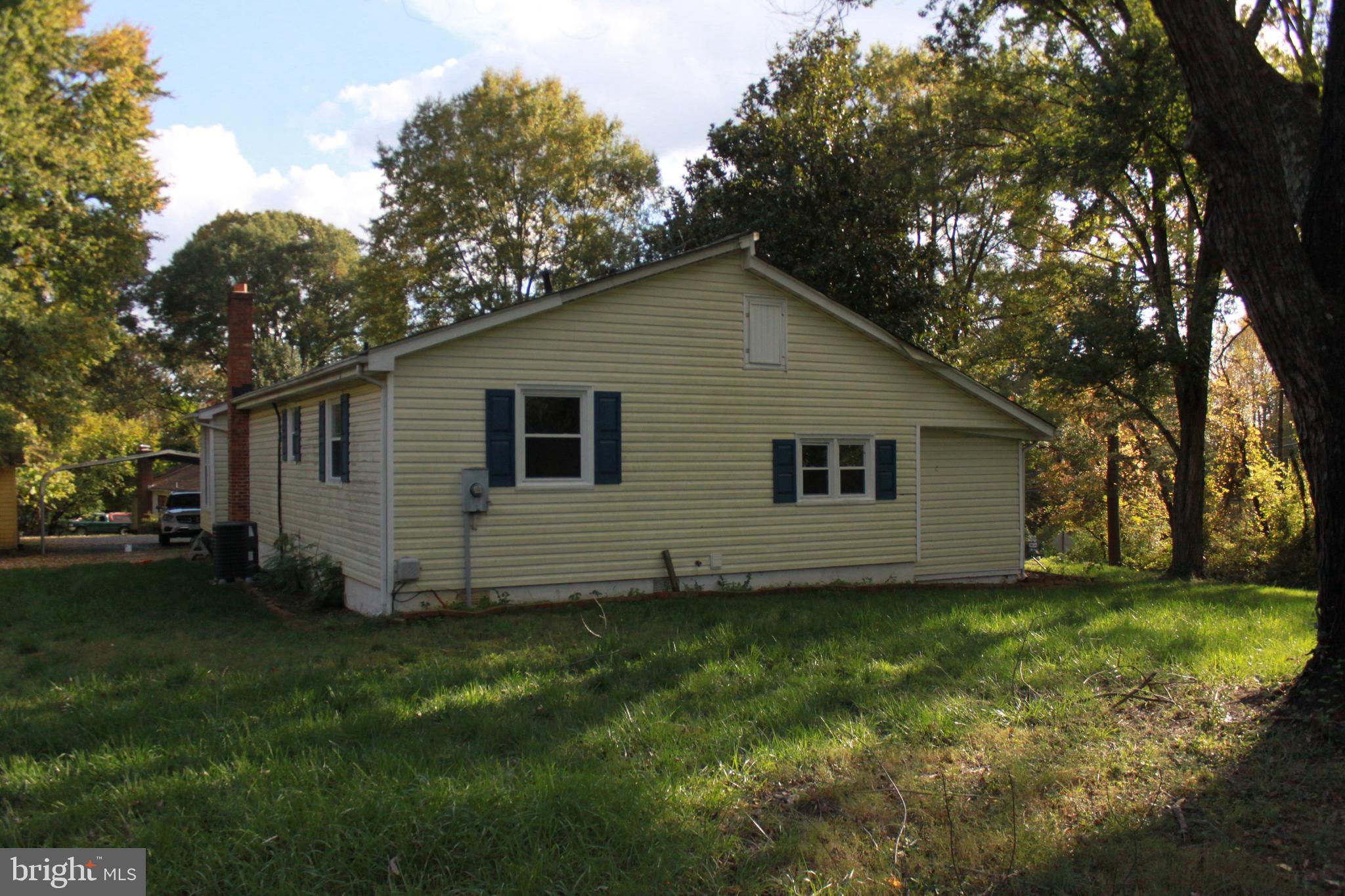 SUNNYSIDE - Residential Lease