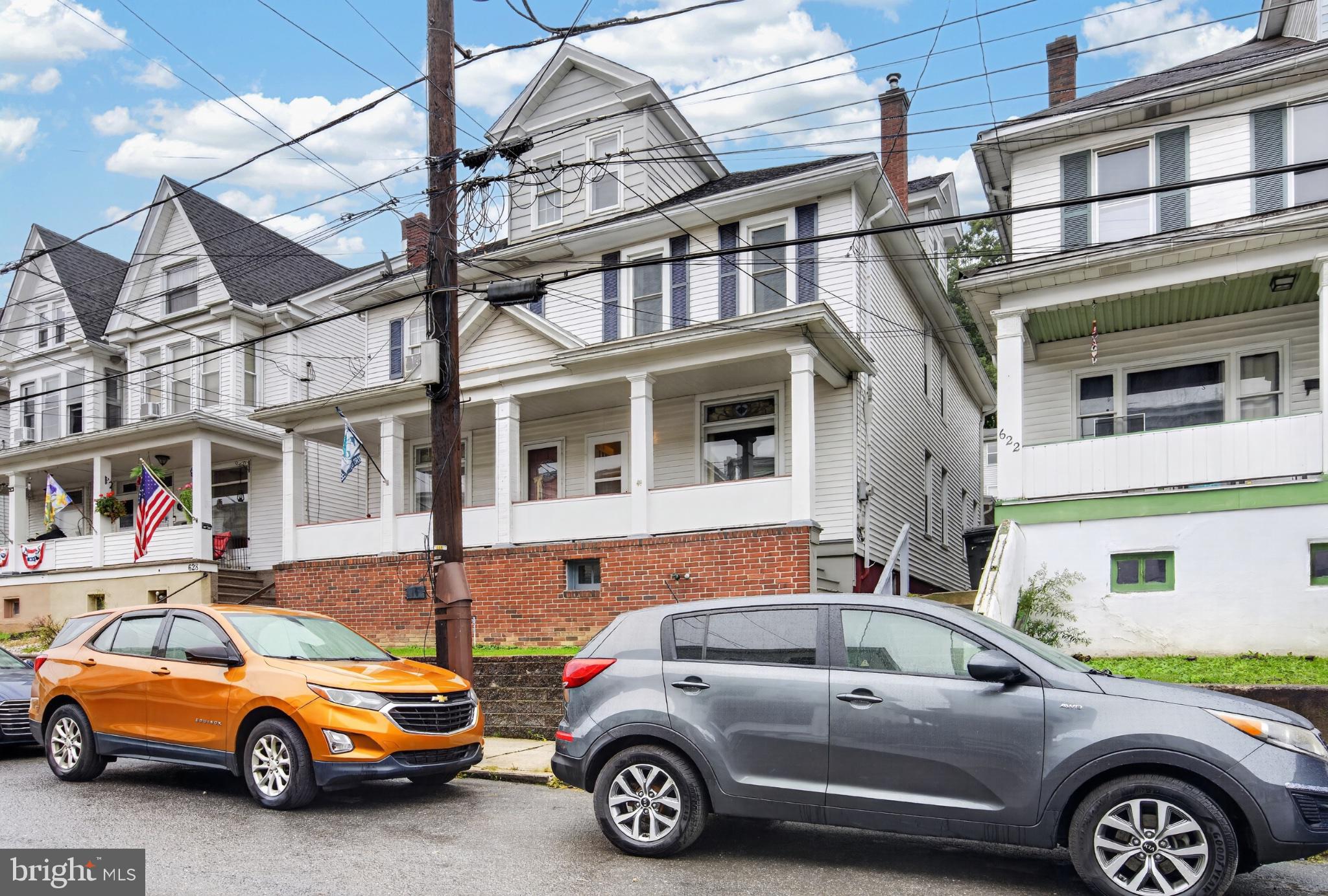 624 ARLINGTON STREET