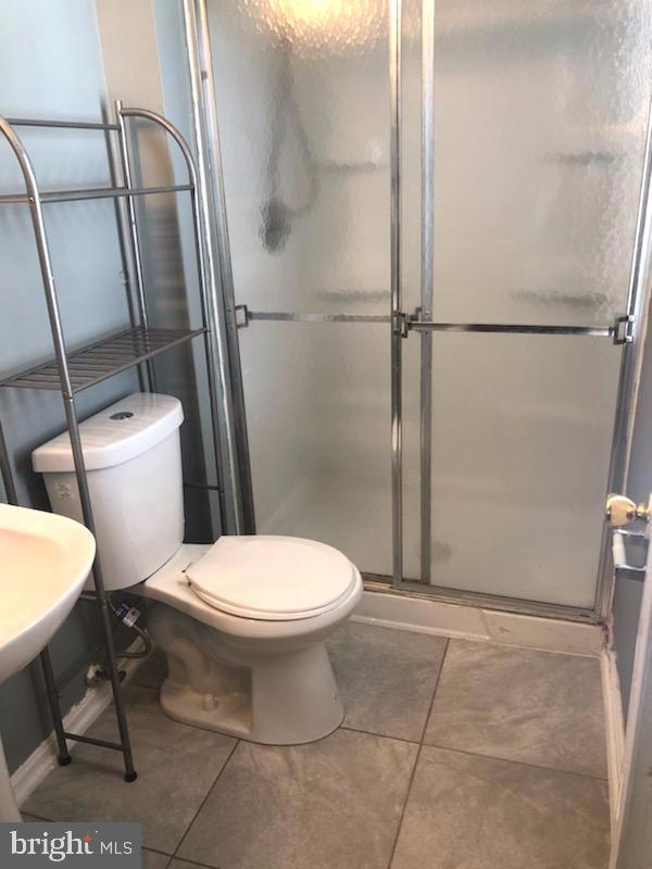 KINGS POINT - Residential Lease