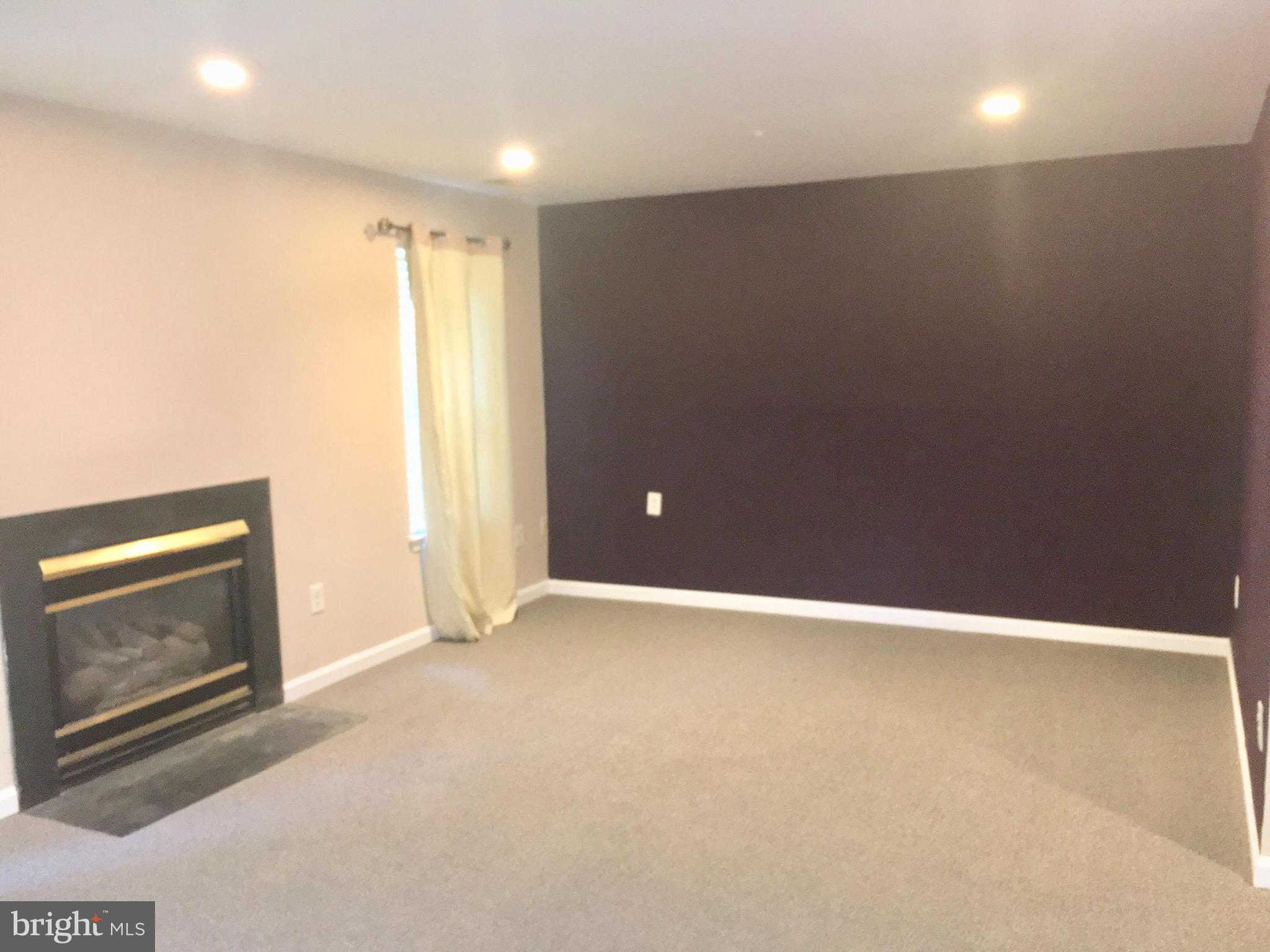 KINGS POINT - Residential Lease