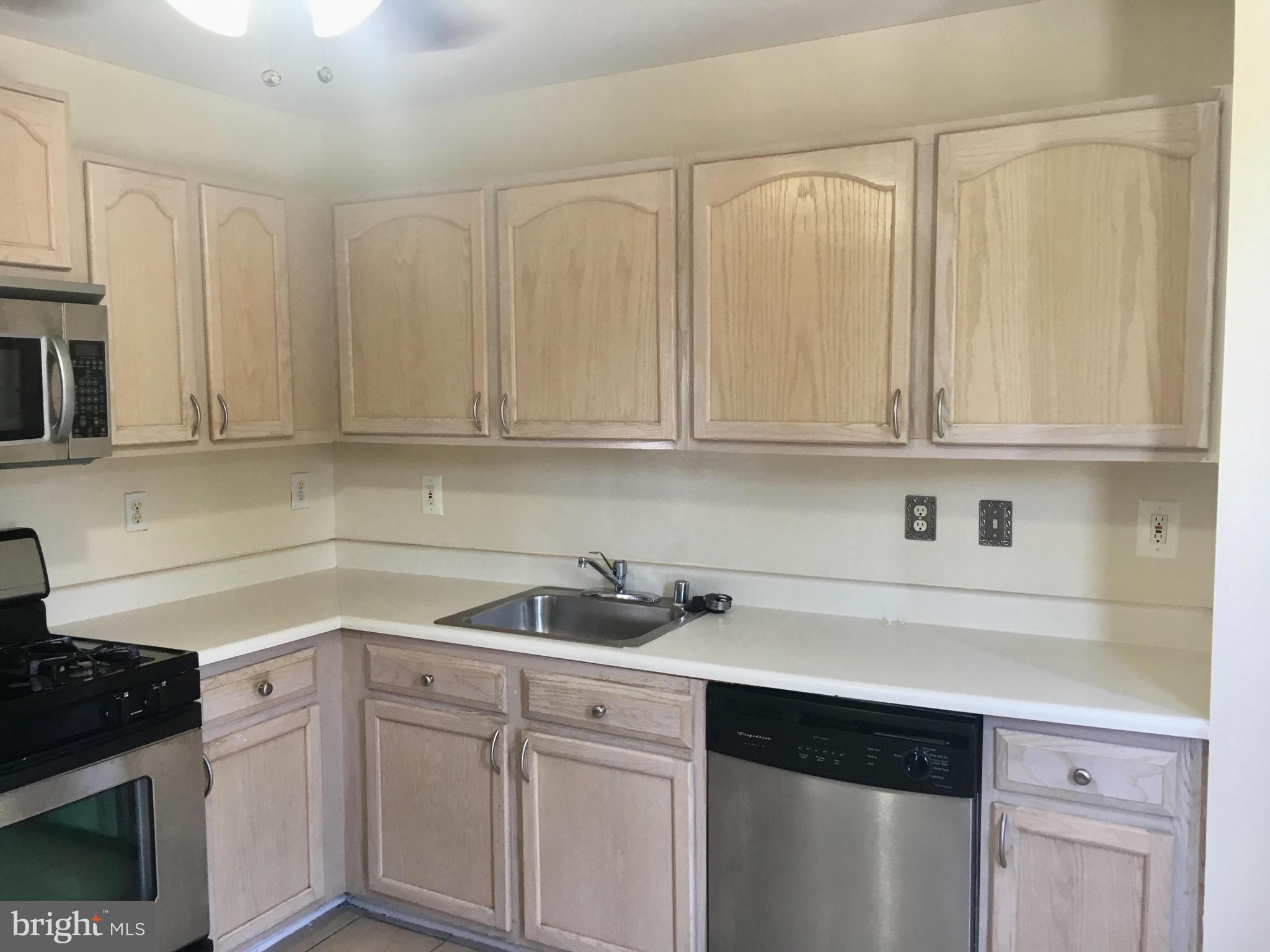 KINGS POINT - Residential Lease