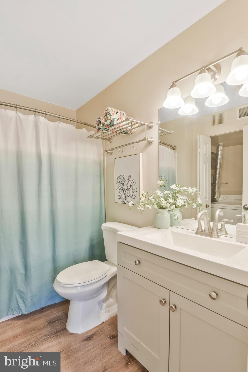 FOX CHAPEL AT TUDOR KNOLLS - Residential