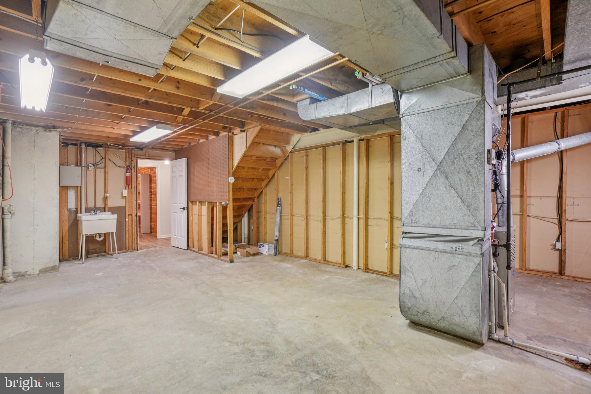 MANTUA - Residential