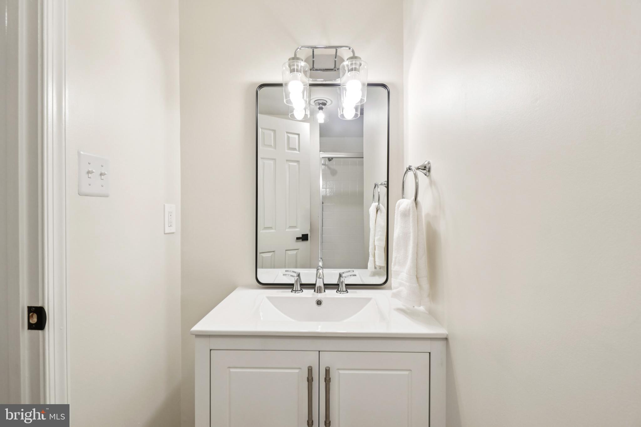 MANTUA - Residential