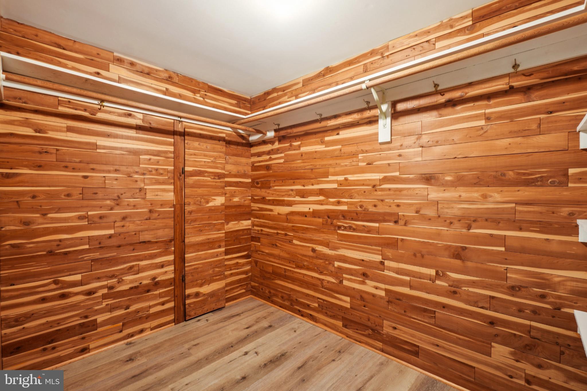 MANTUA - Residential