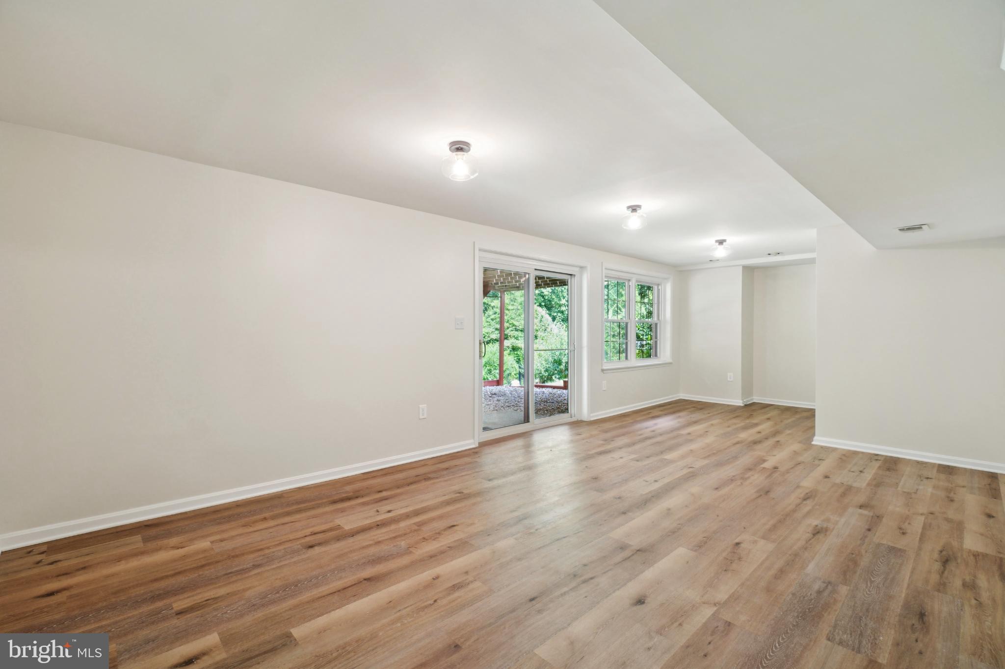 MANTUA - Residential