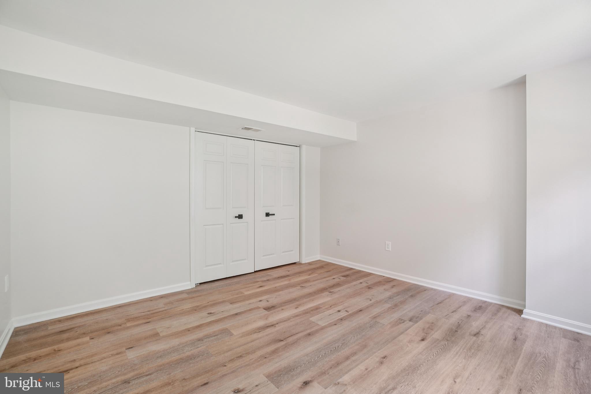 MANTUA - Residential