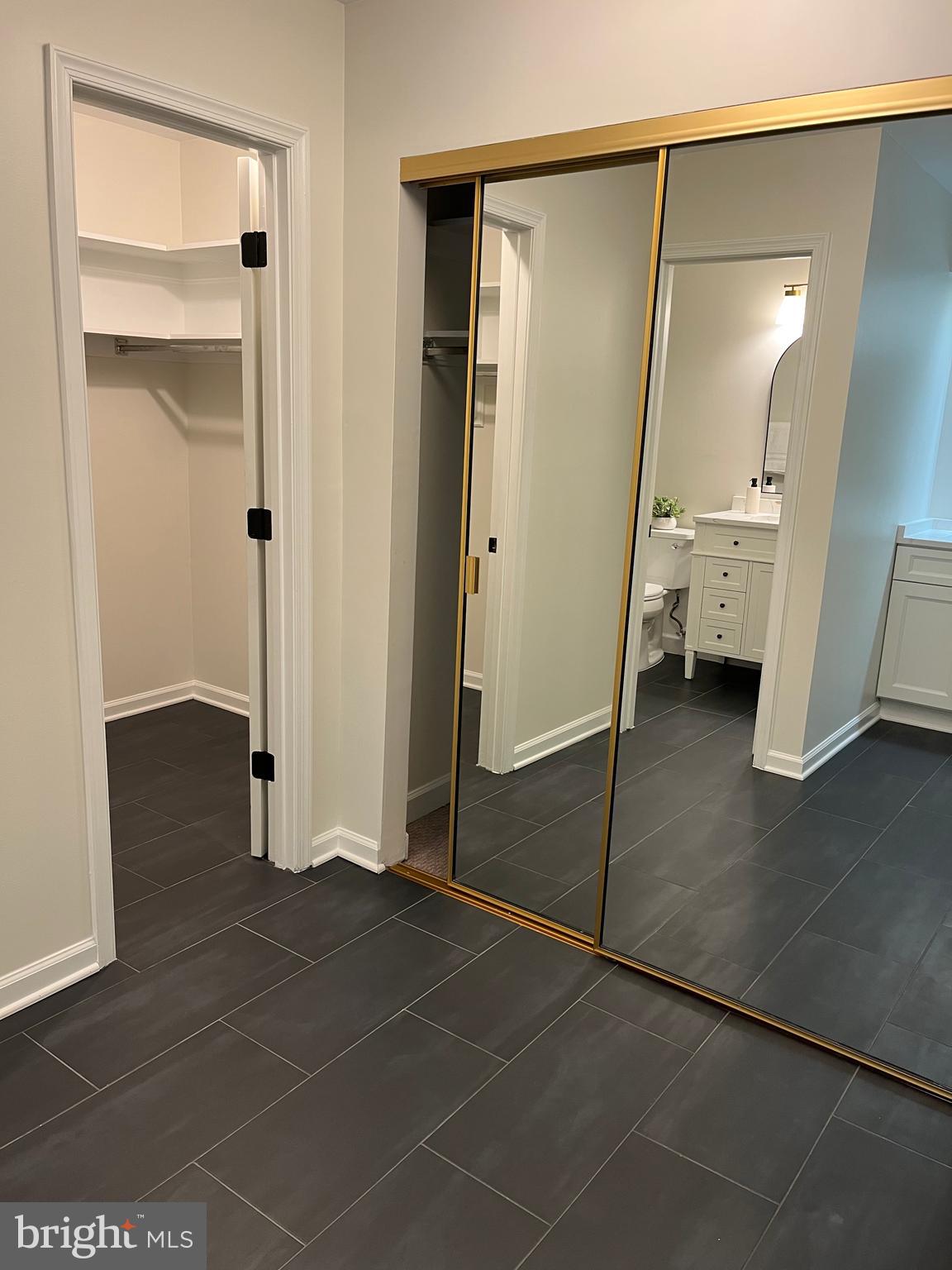 MANTUA - Residential