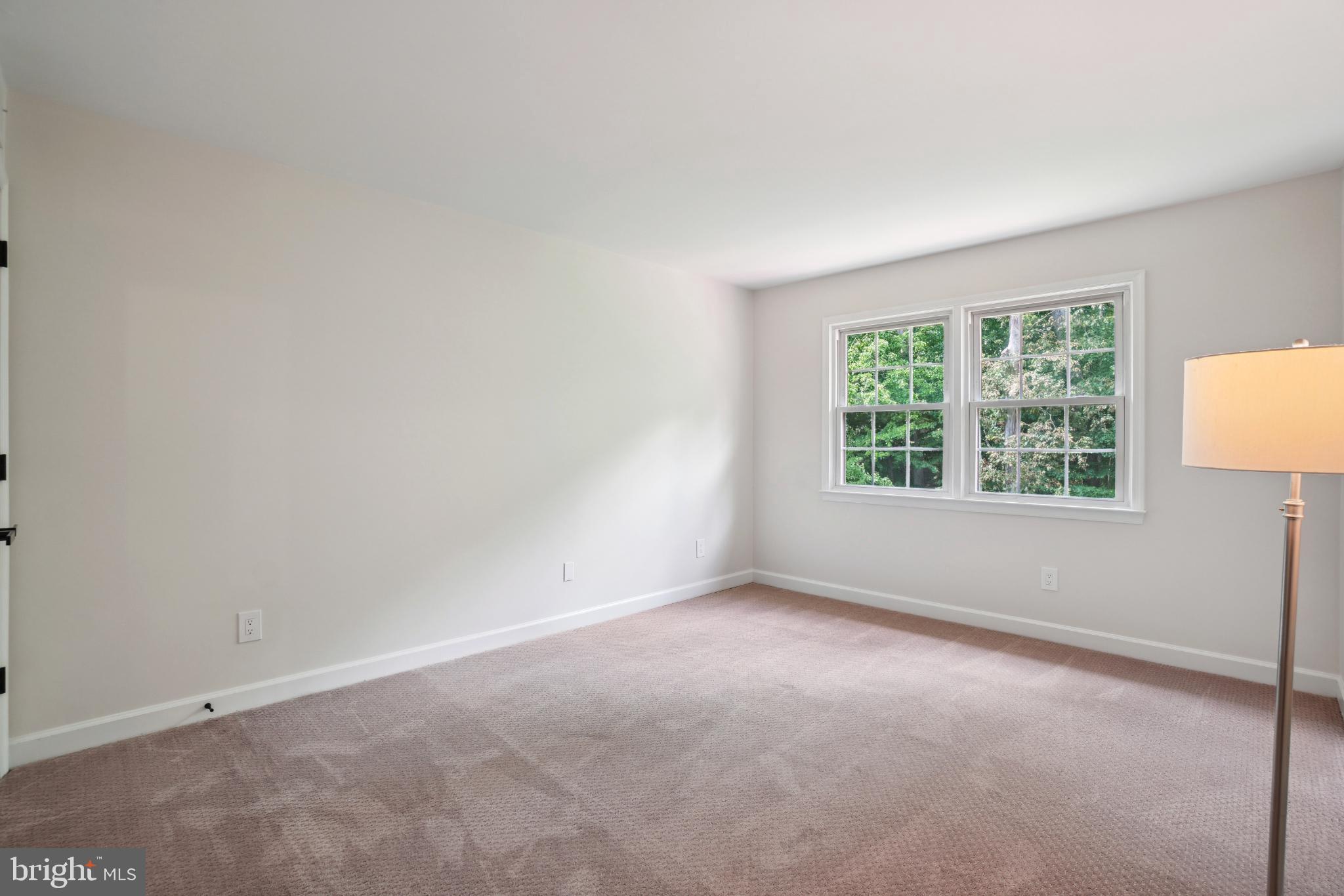 MANTUA - Residential