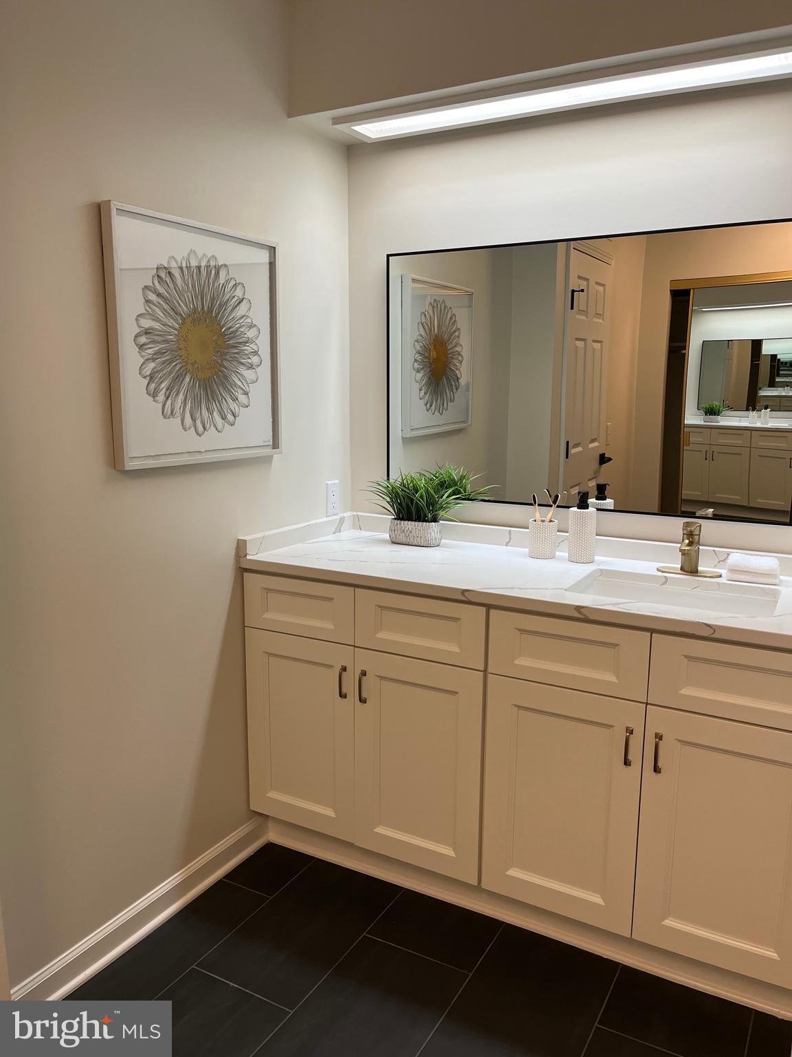 MANTUA - Residential