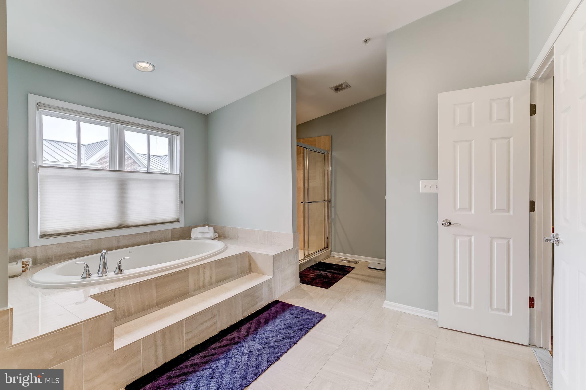 THE MOORINGS AT LIGHTHOUSE POINT - Residential