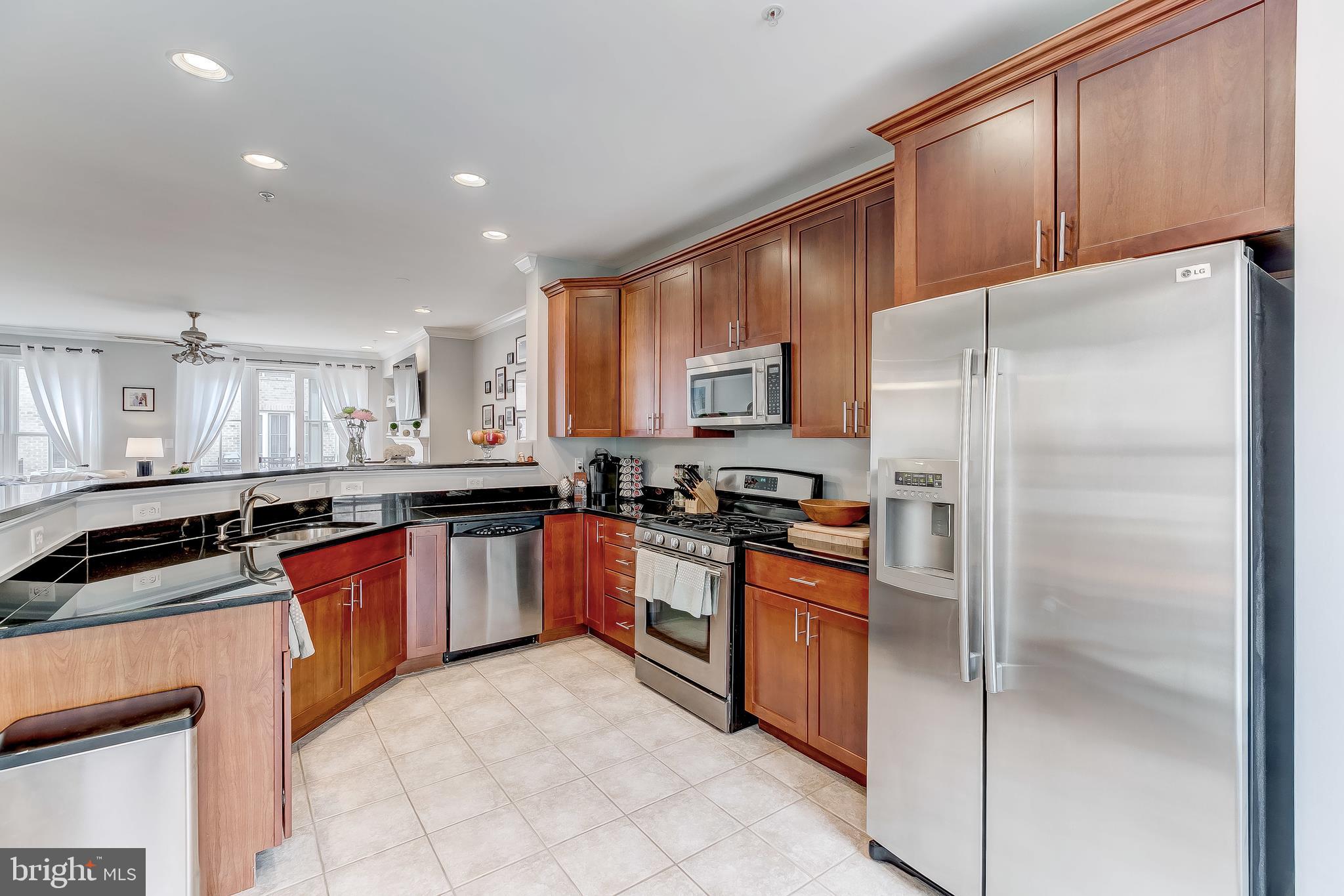 THE MOORINGS AT LIGHTHOUSE POINT - Residential