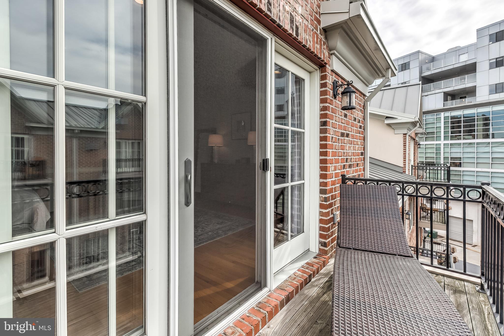 THE MOORINGS AT LIGHTHOUSE POINT - Residential