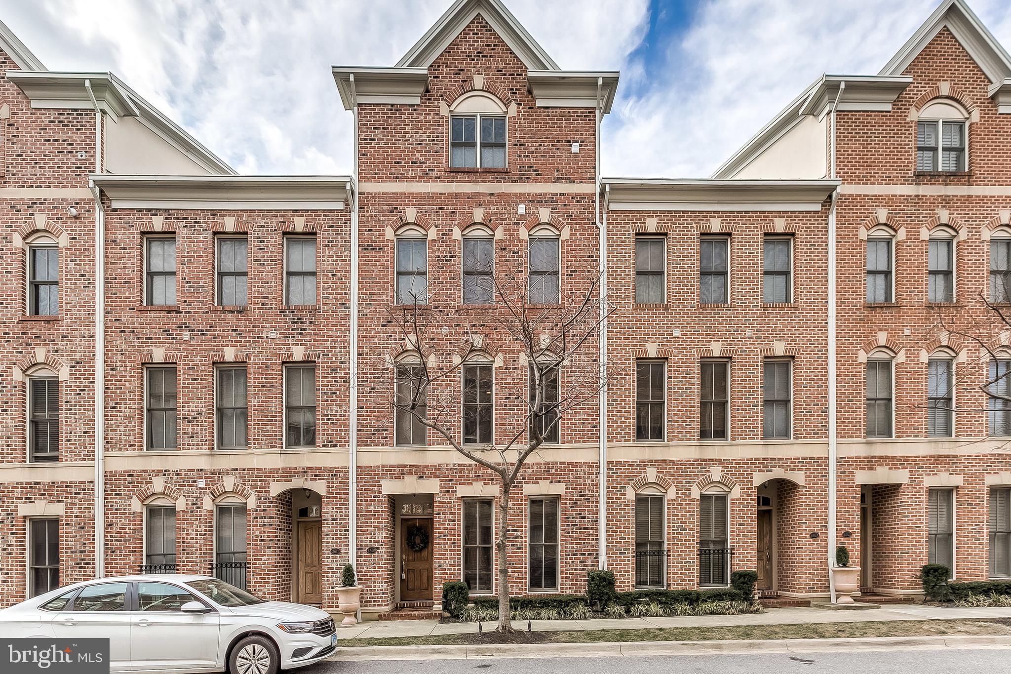 THE MOORINGS AT LIGHTHOUSE POINT - Residential