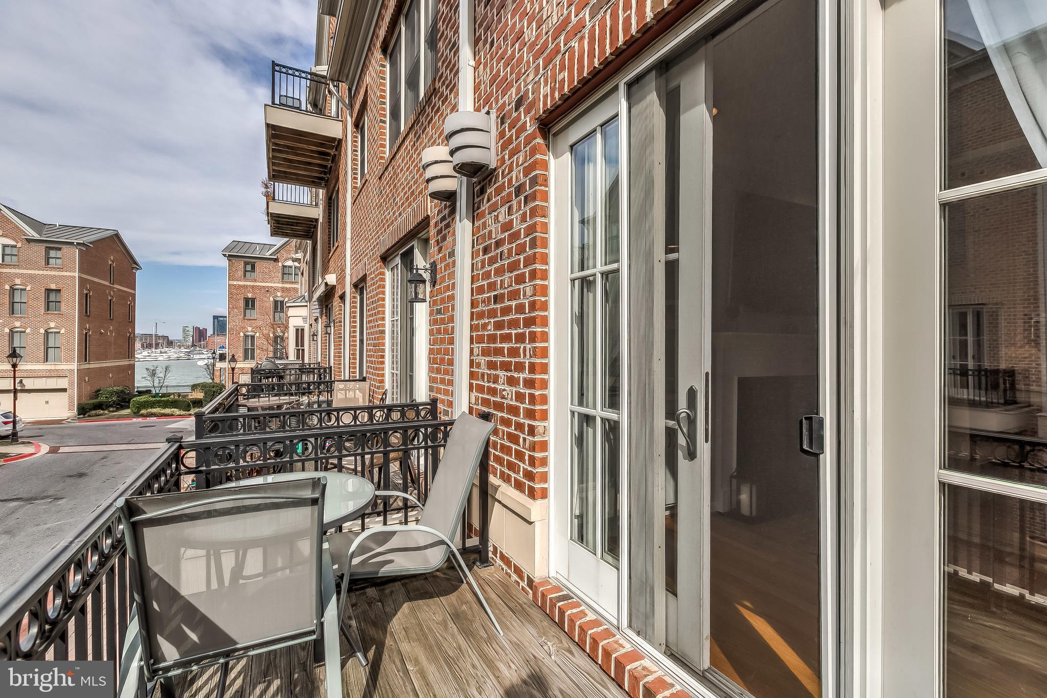 THE MOORINGS AT LIGHTHOUSE POINT - Residential