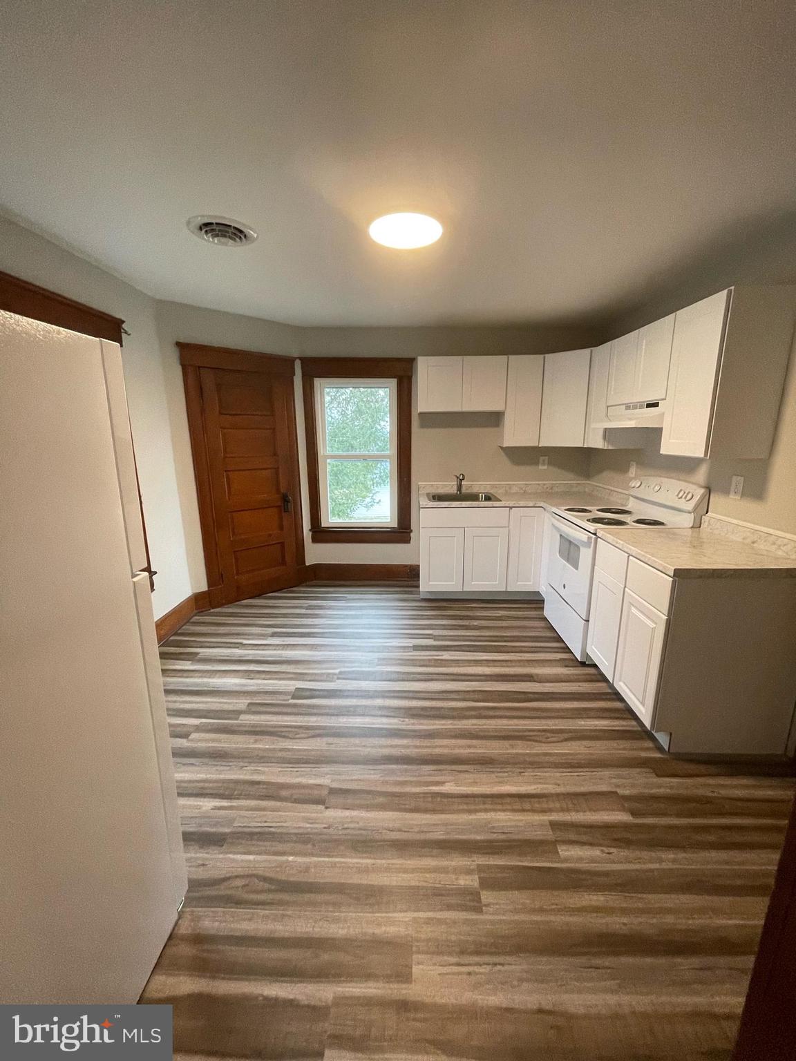 408 MARYLAND AVENUE B