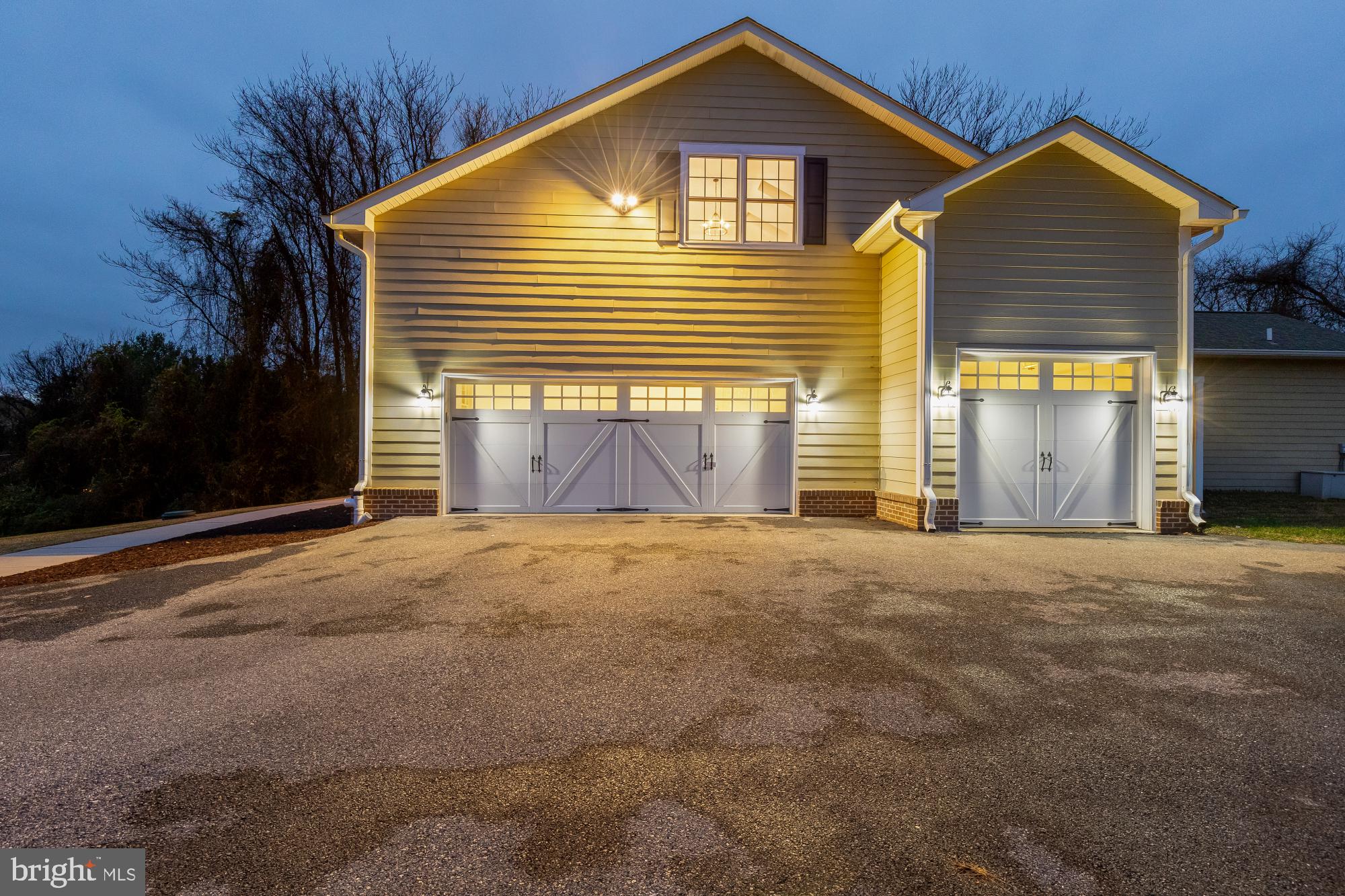 SPRING MEADOWS - Residential