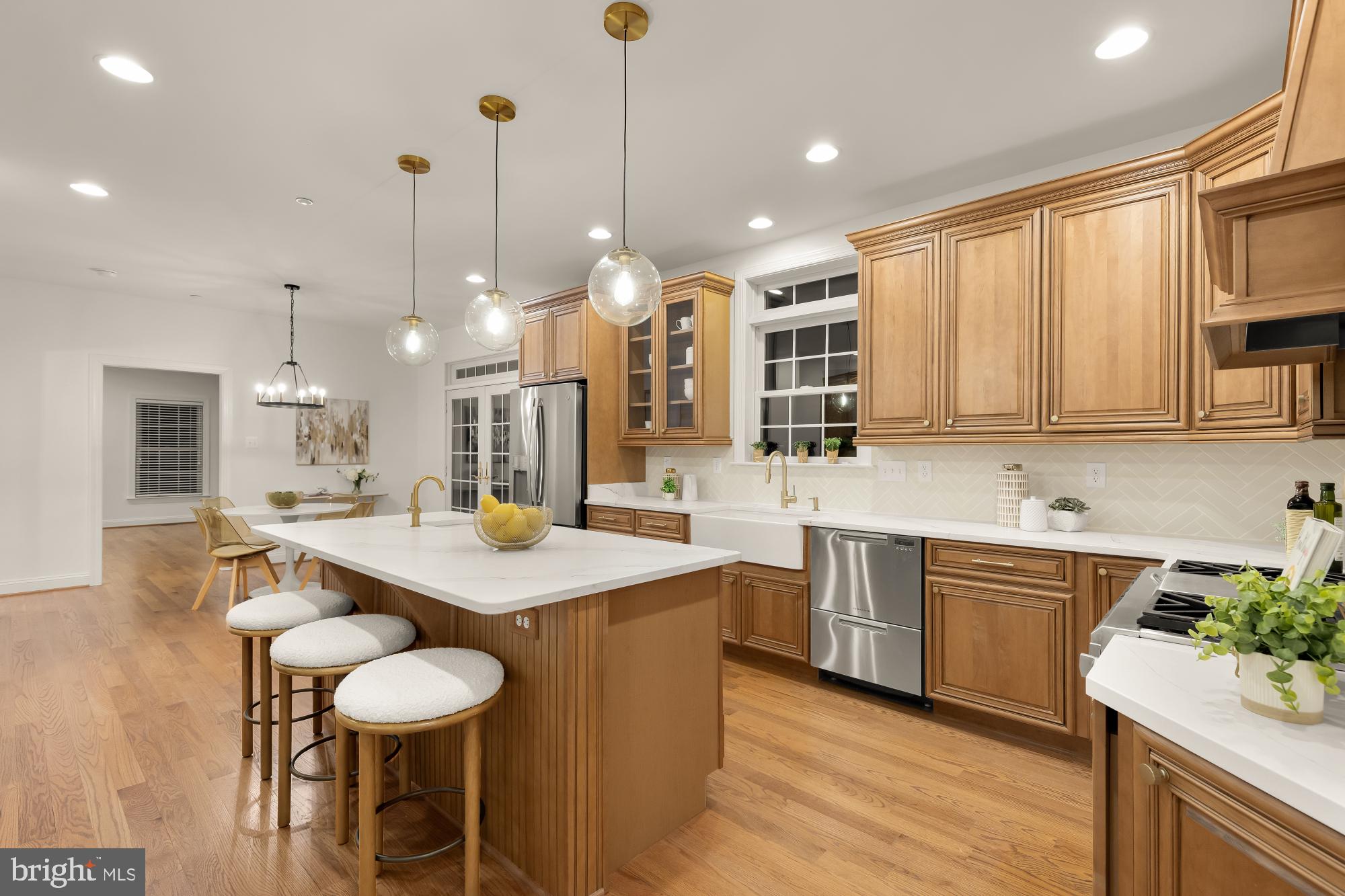 SPRING MEADOWS - Residential