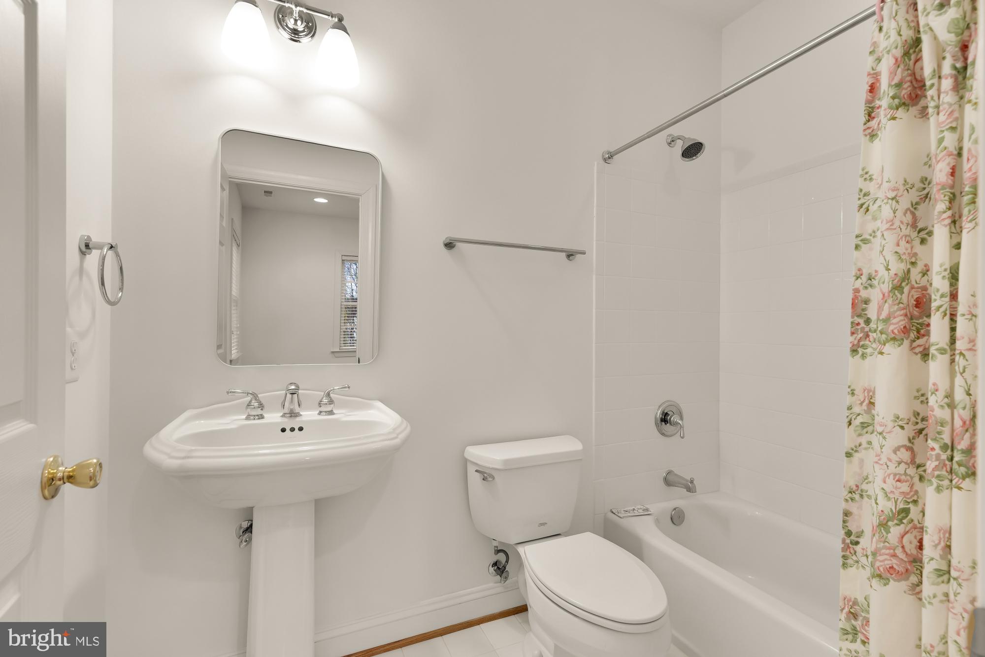 SPRING MEADOWS - Residential