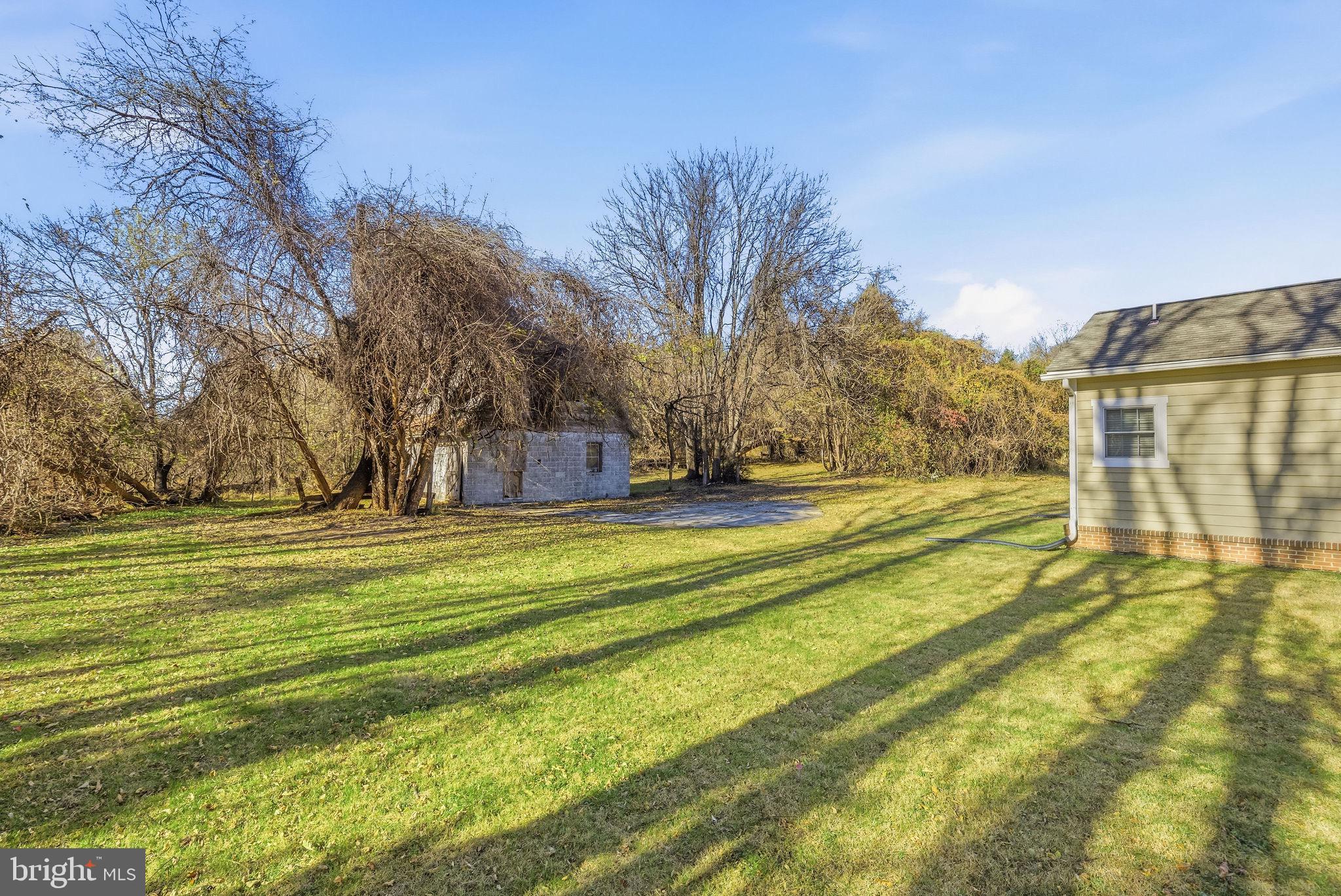 SPRING MEADOWS - Residential