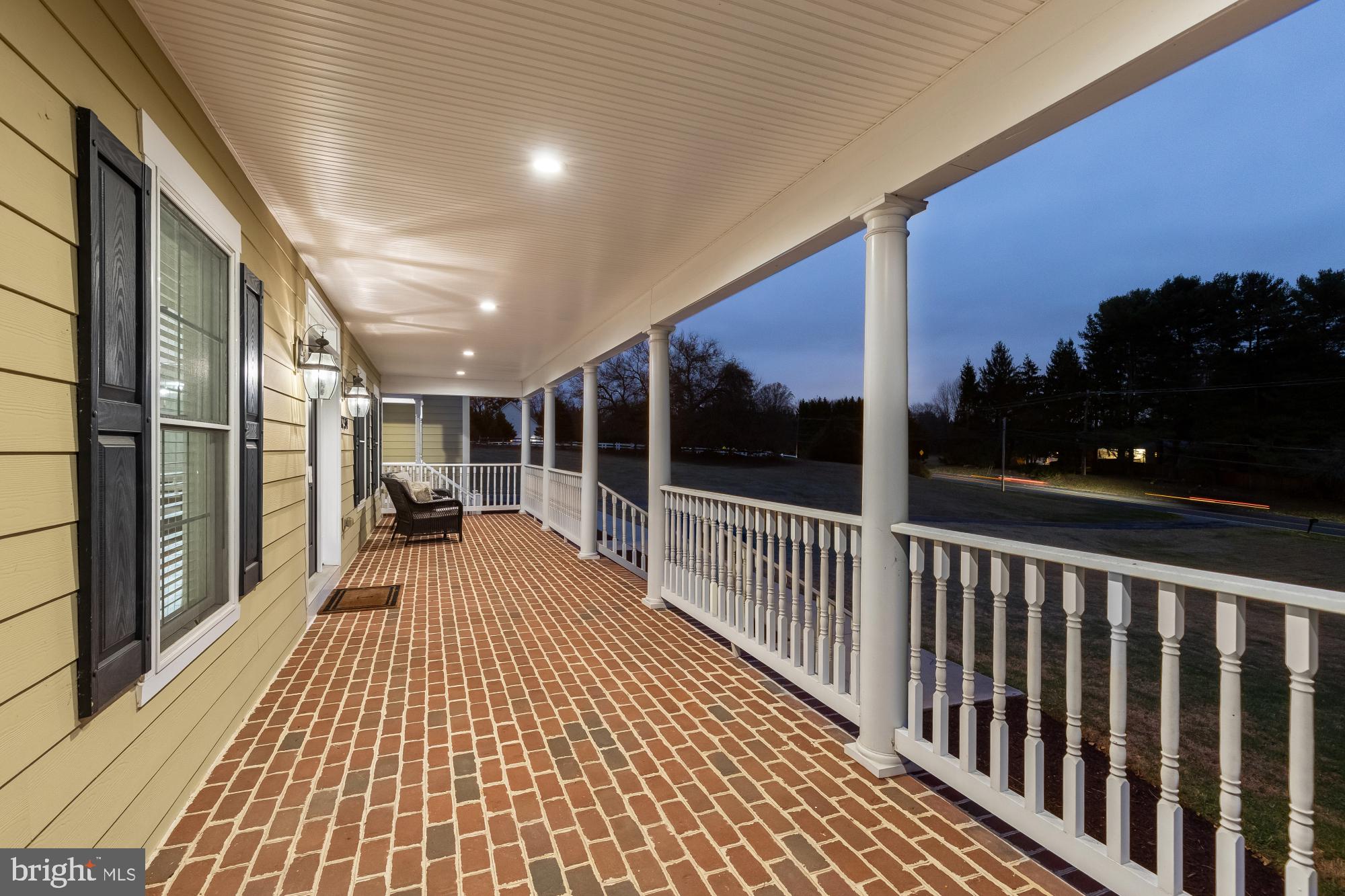 SPRING MEADOWS - Residential