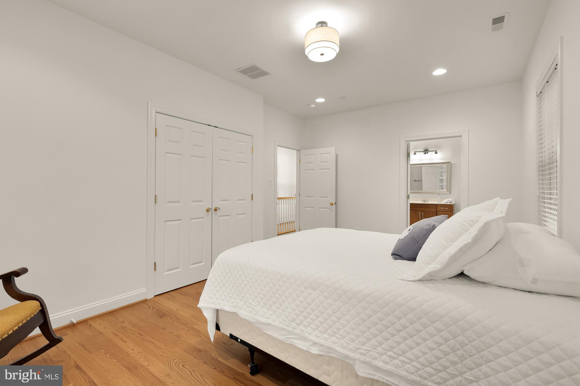 SPRING MEADOWS - Residential