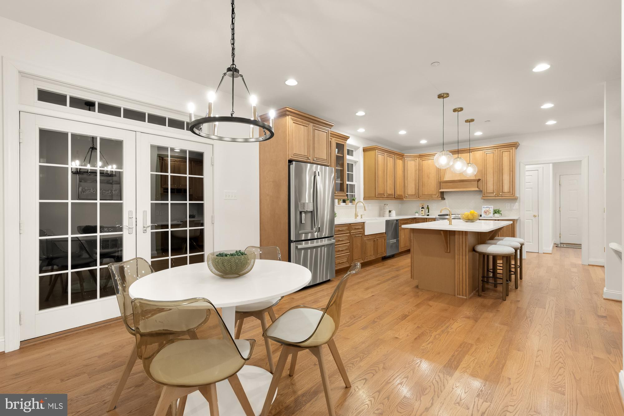 SPRING MEADOWS - Residential