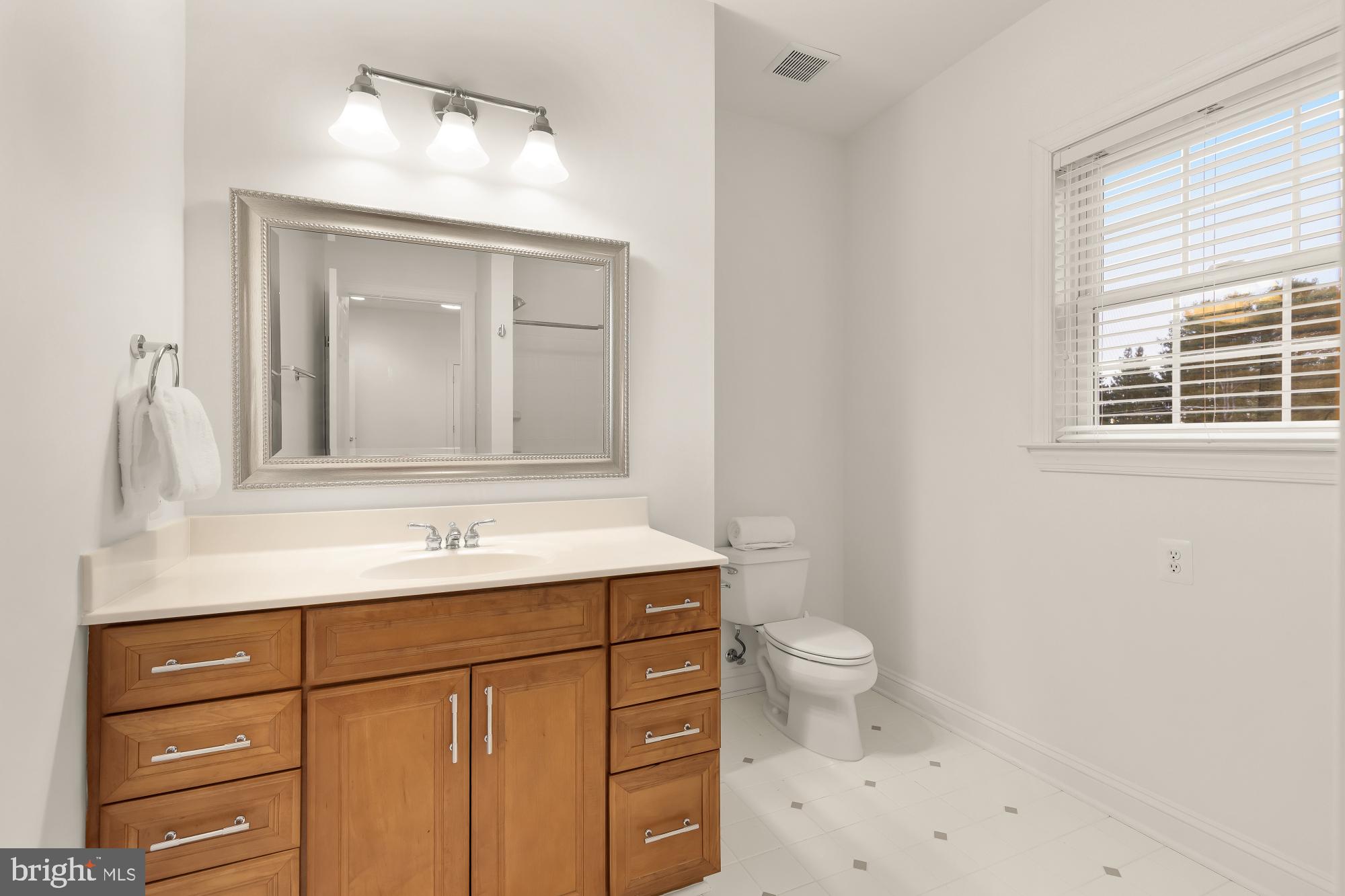 SPRING MEADOWS - Residential